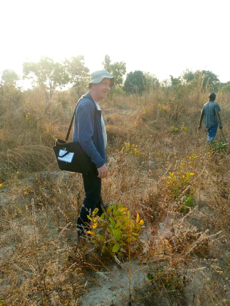 d09e918a-0ef4-4a5d-a097-2bf7a94b5222